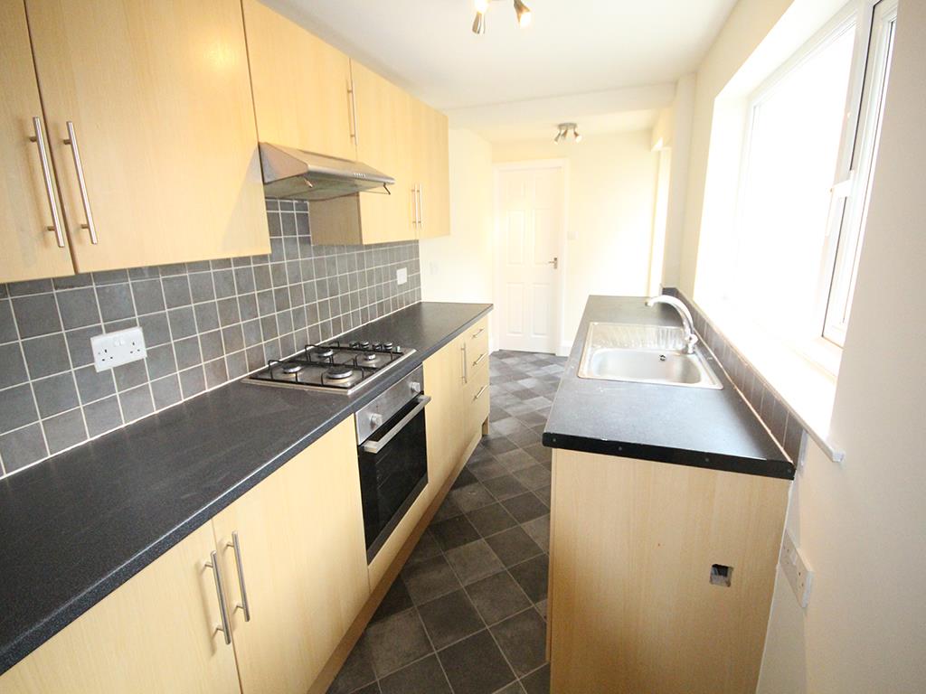 3 bedroom mid terrace house To Let in Barnoldswick - 2015-04-16 09.53.35.jpg